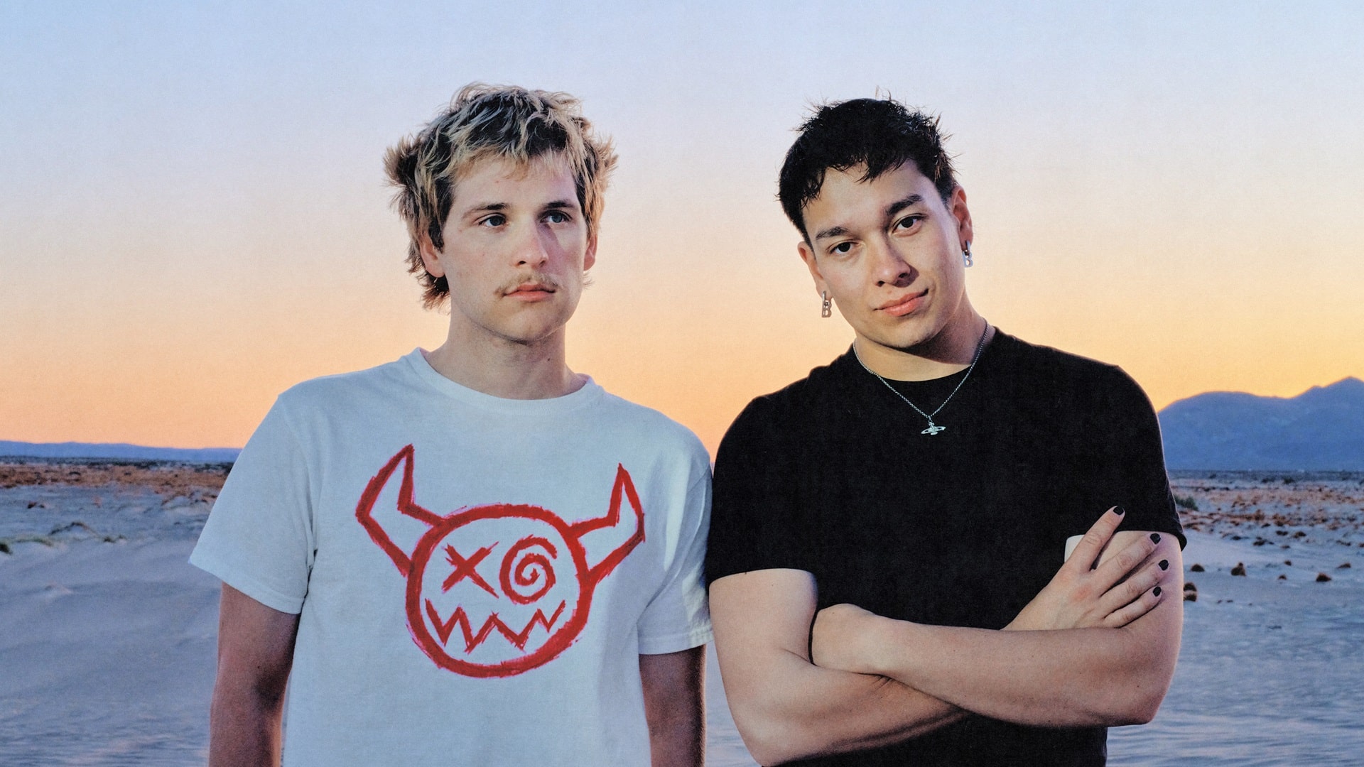 Photo JOEY VALENCE & BRAE