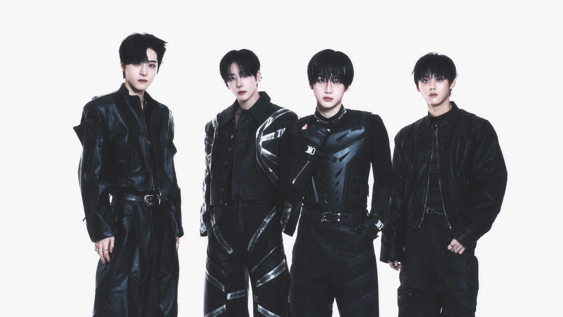 Photo ONE PACT WORLD TOUR in Europe [OUTSHINE]